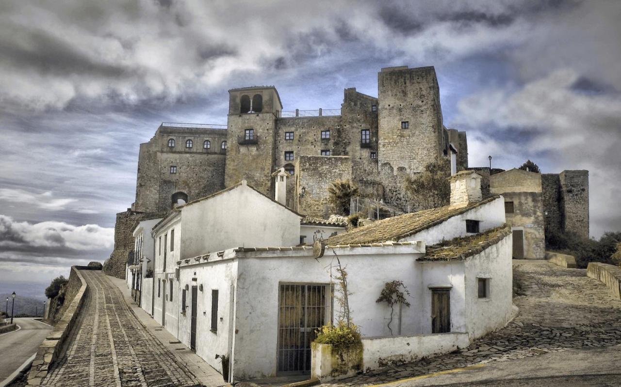 Hotel Tugasa Castillo De Castellar Castellar de la Frontera Luaran gambar