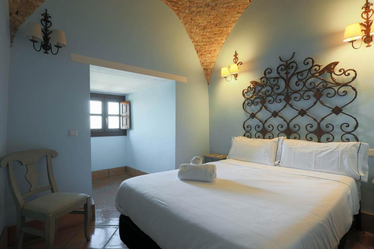 Hotel Tugasa Castillo De Castellar Castellar de la Frontera Luaran gambar